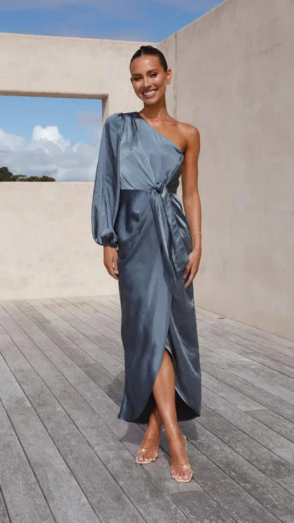 Isabella - Elegantes One-Shoulder-Kleid mit Schleife an der Taille